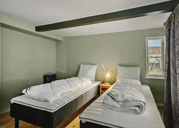 3 Bedroom Awesome In 別荘 フ ァボルグ